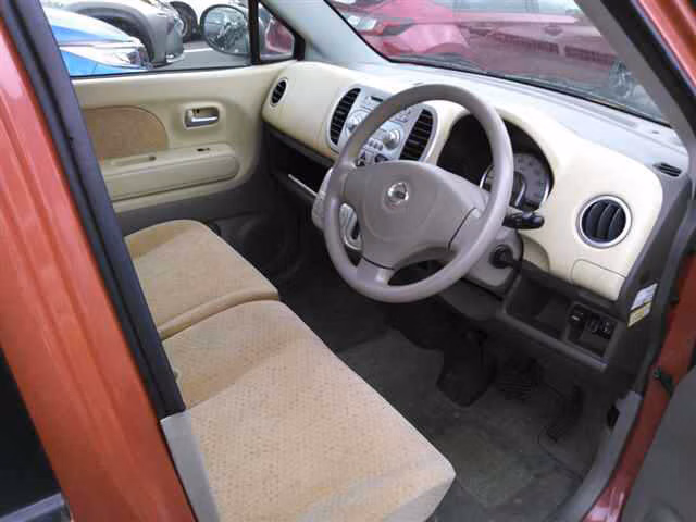 NISSAN MOCO