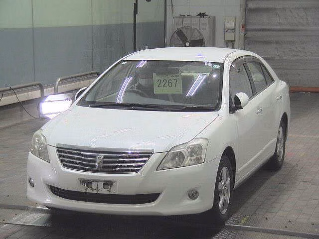 TOYOTA PREMIO