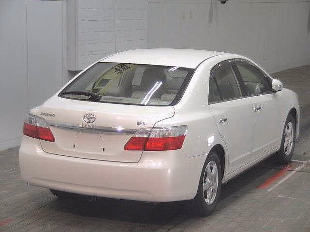 TOYOTA PREMIO