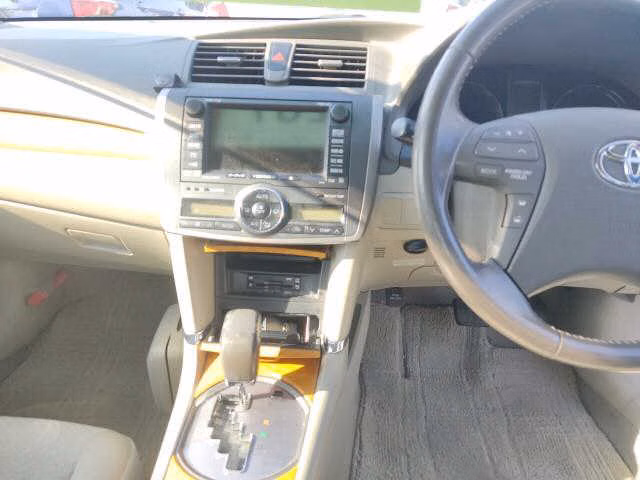 TOYOTA PREMIO