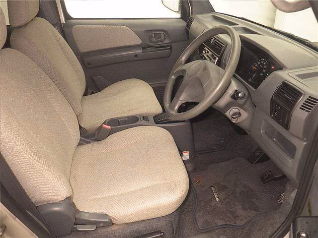 MITSUBISHI TOWN BOX