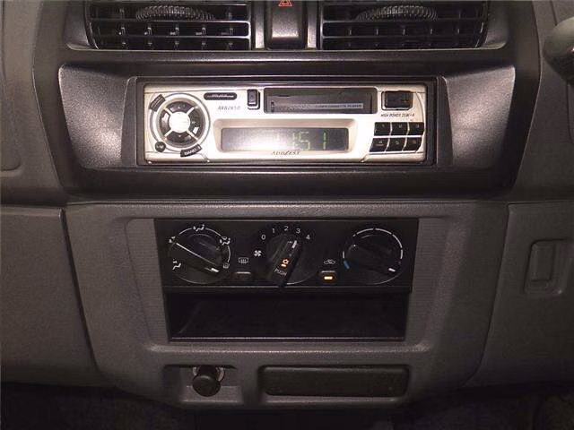 MITSUBISHI TOWN BOX