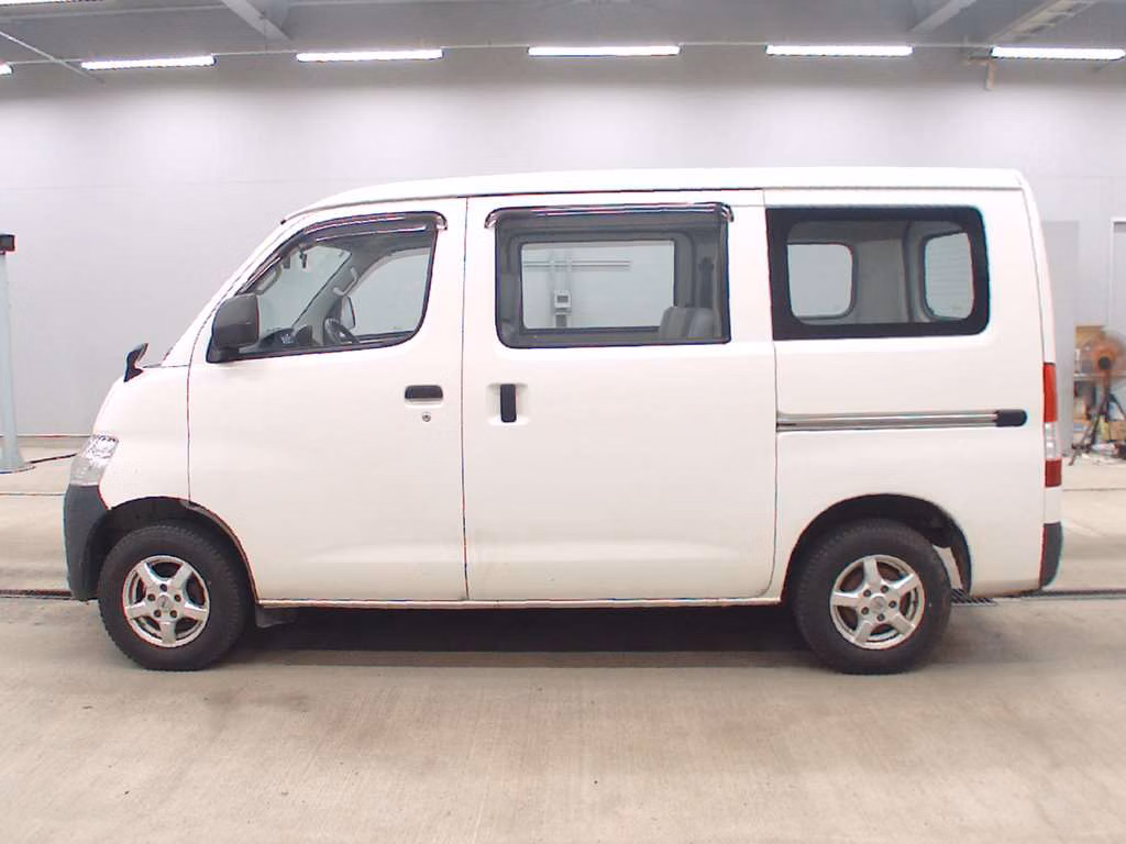 TOYOTA LITE ACE