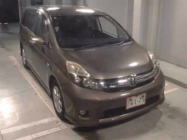 TOYOTA ISIS