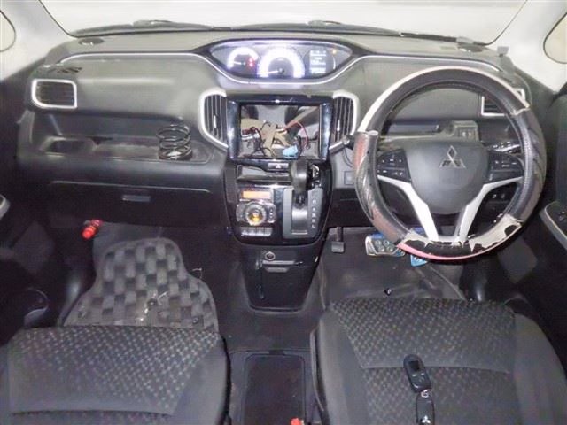 MITSUBISHI DELICA D:2