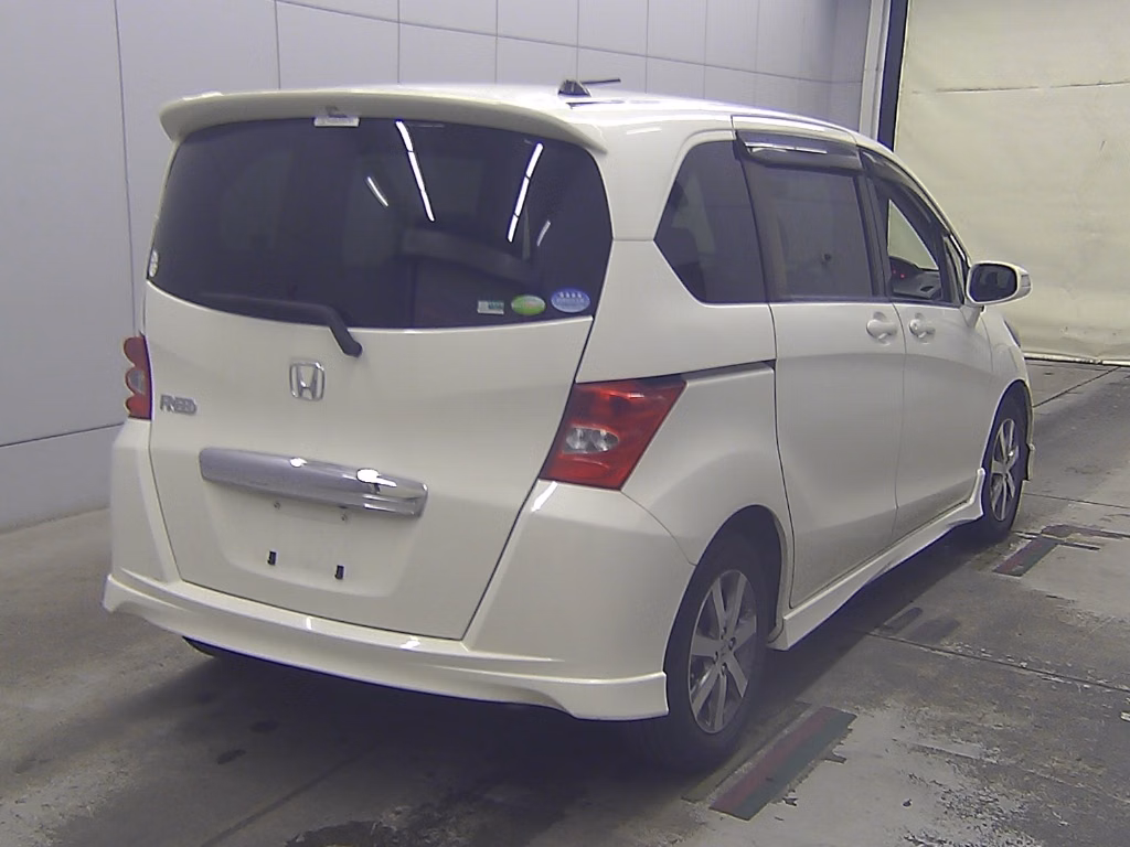 HONDA FREED