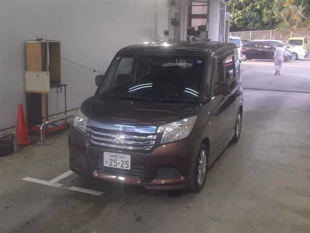 MITSUBISHI DELICA D:2