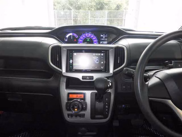 MITSUBISHI DELICA D:2