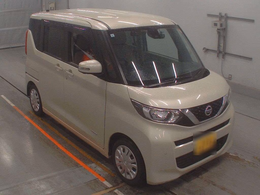 NISSAN ROOX