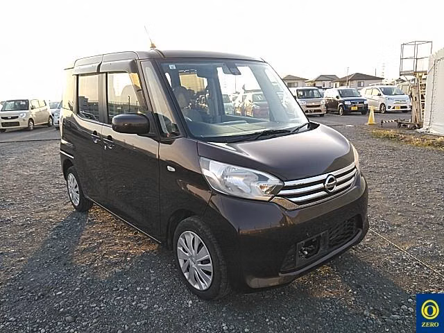 NISSAN DAYZ ROOX