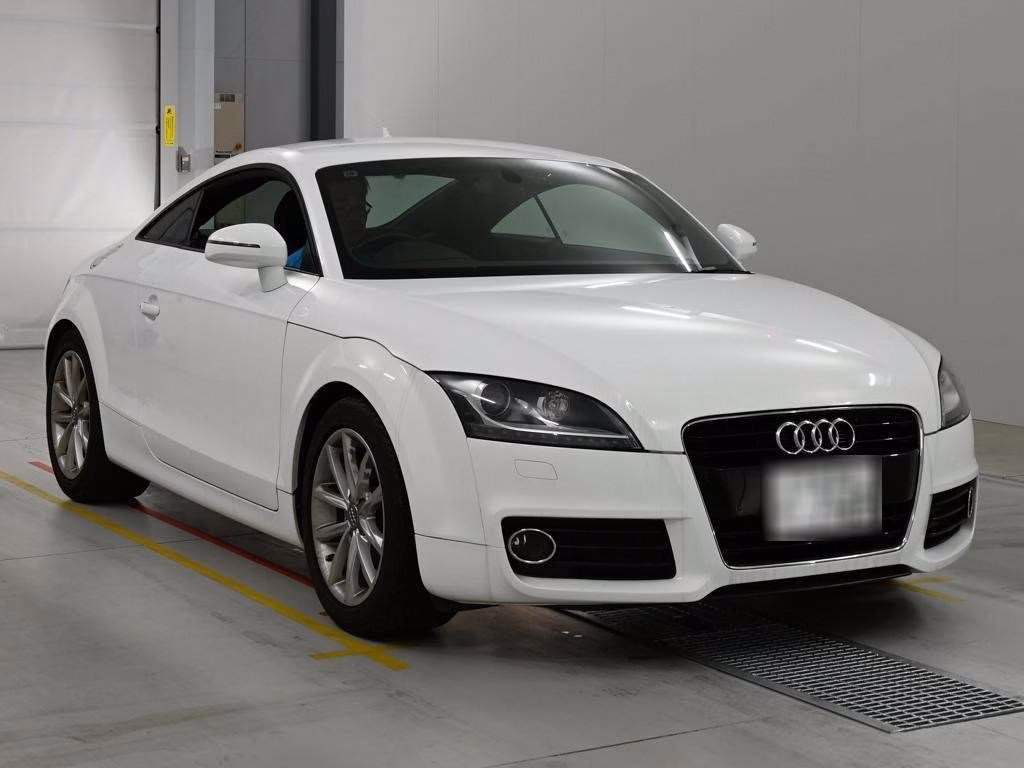 AUDI TT