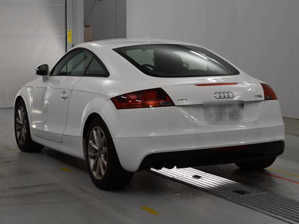 AUDI TT