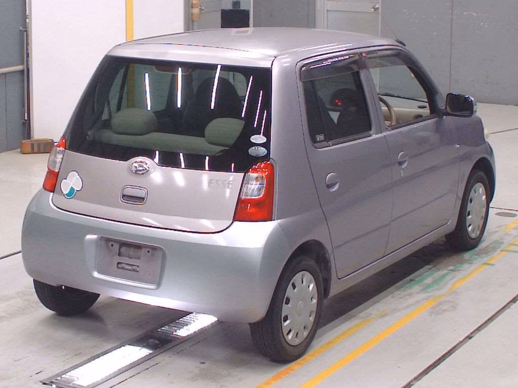 DAIHATSU ESSE
