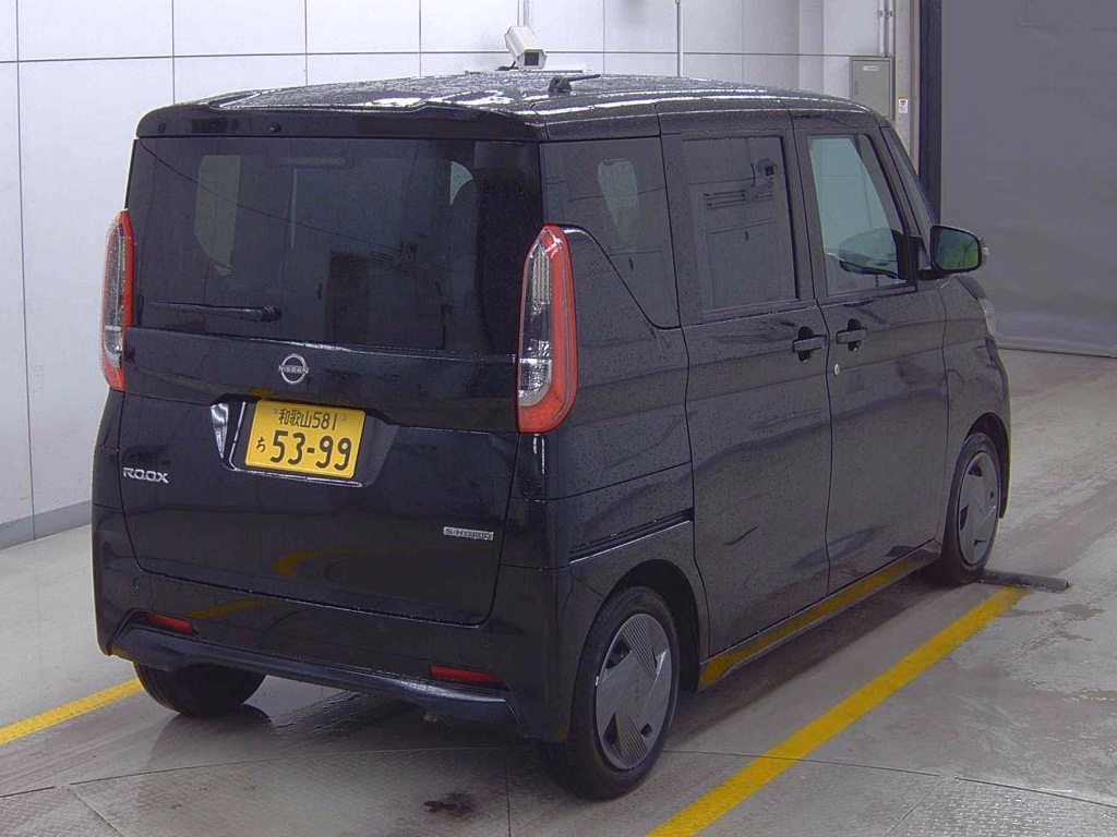 NISSAN ROOX