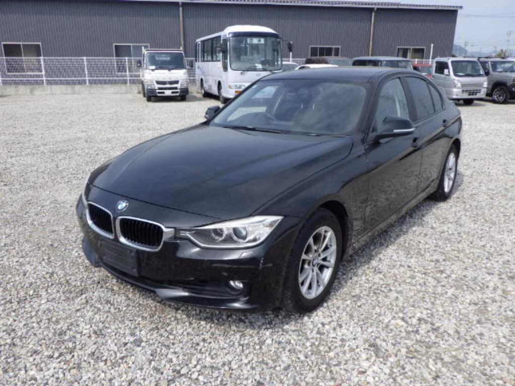 BMW 3-SERIES