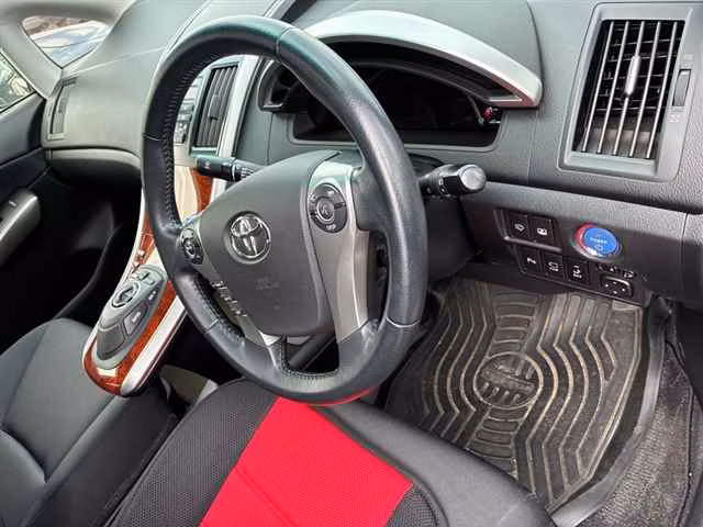 TOYOTA SAI