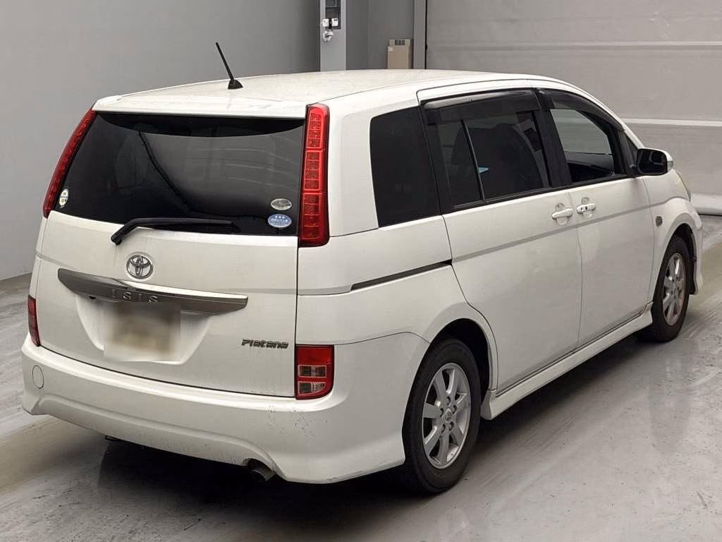 TOYOTA ISIS