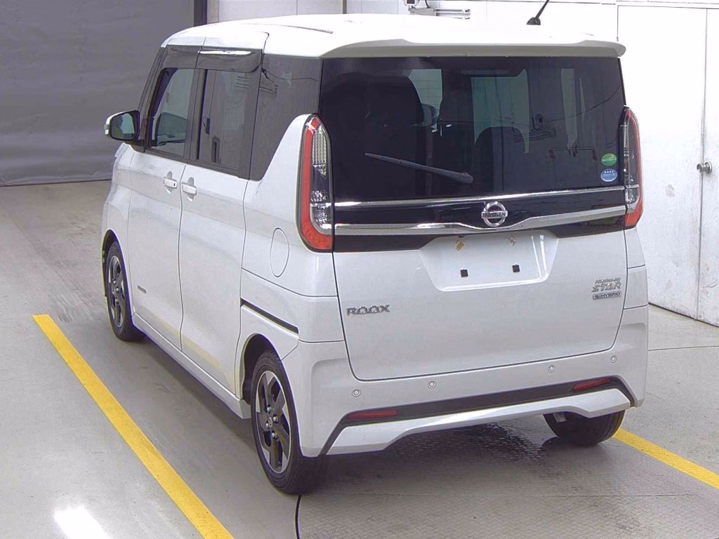 NISSAN ROOX