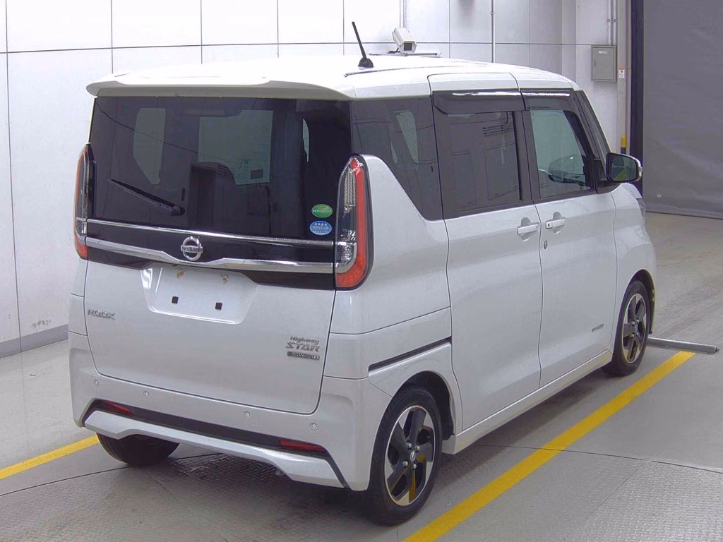 NISSAN ROOX