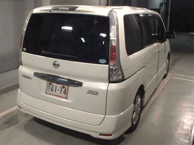 NISSAN SERENA