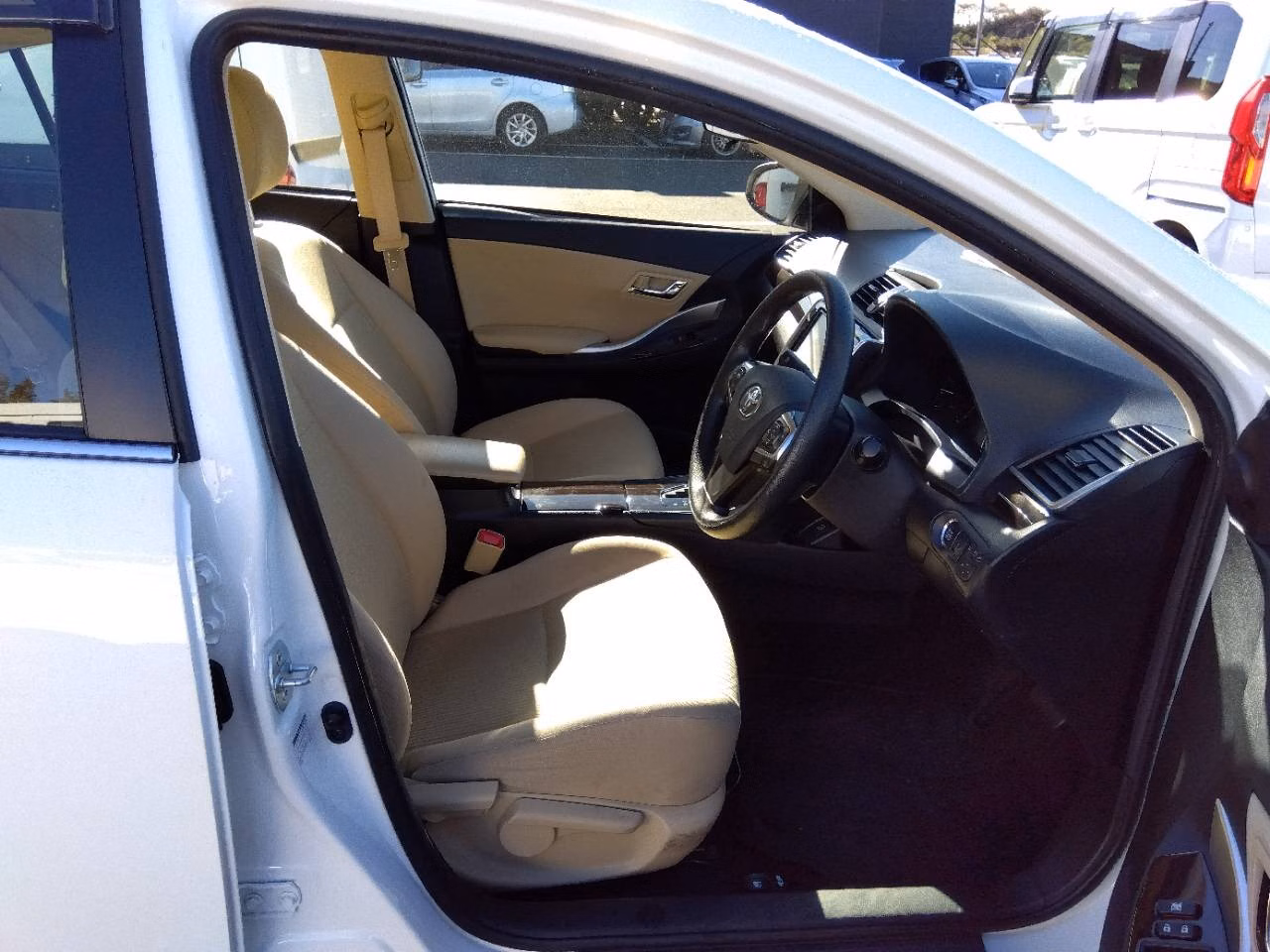 TOYOTA PREMIO