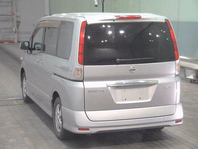 NISSAN SERENA