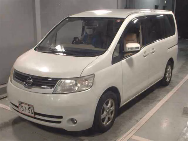 NISSAN SERENA