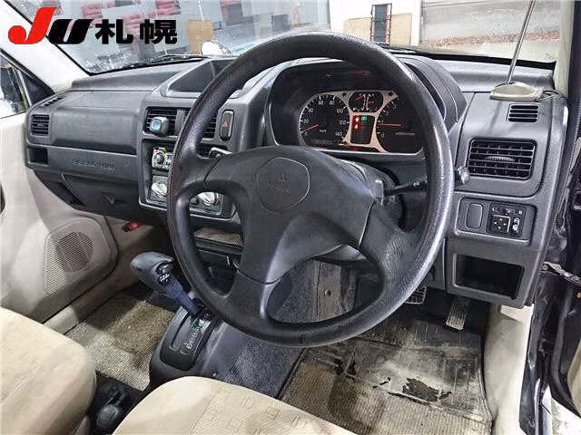 MITSUBISHI PAJERO MINI