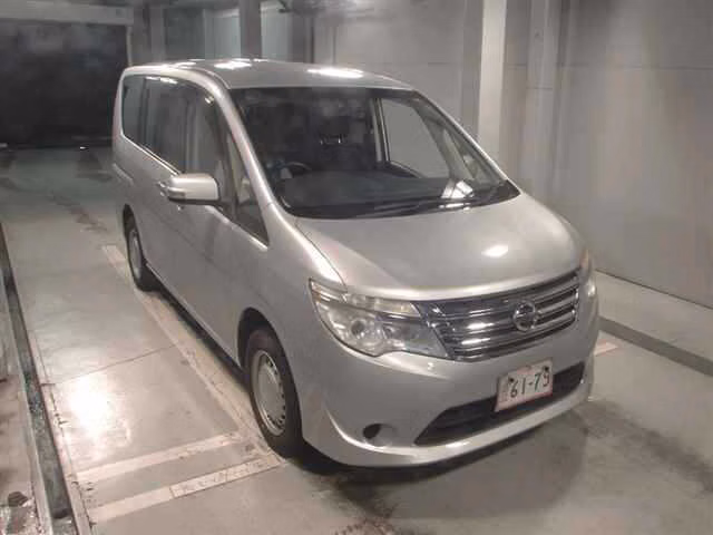 NISSAN SERENA