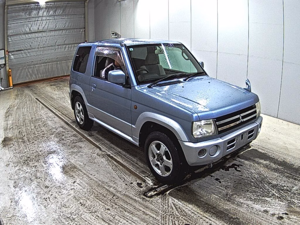 MITSUBISHI PAJERO MINI