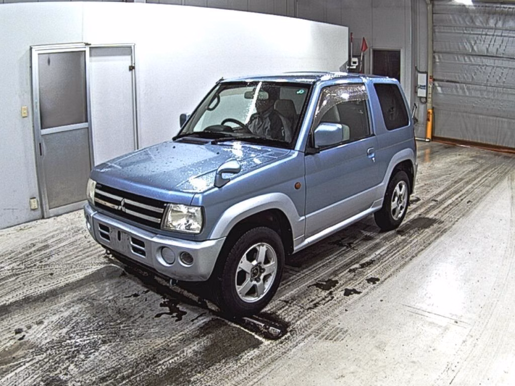 MITSUBISHI PAJERO MINI