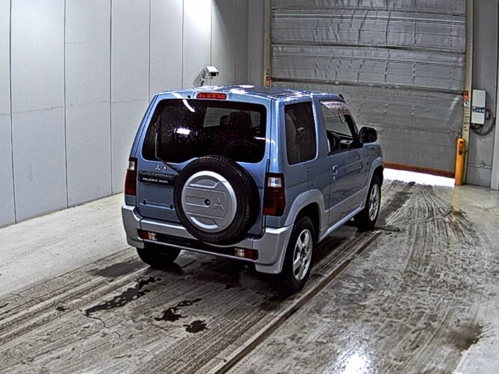 MITSUBISHI PAJERO MINI