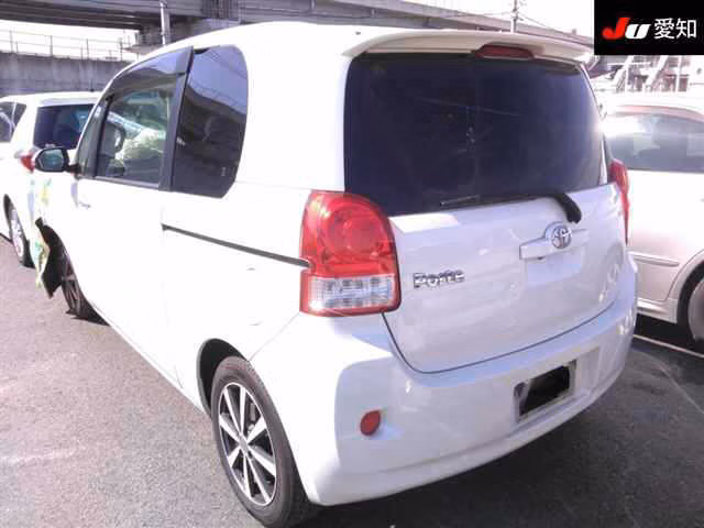 TOYOTA PORTE