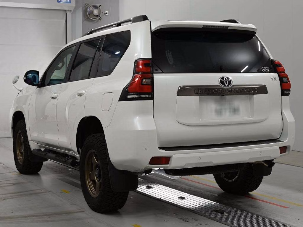 TOYOTA LAND CRUISER PRADO