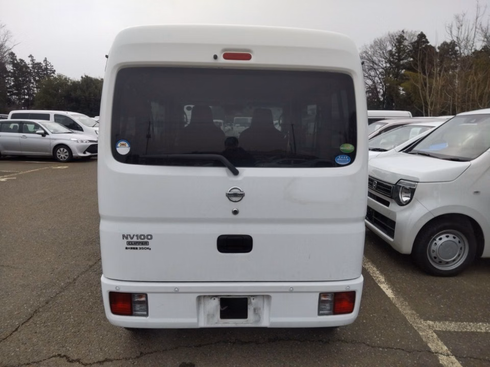 NISSAN NV100 CLIPPER