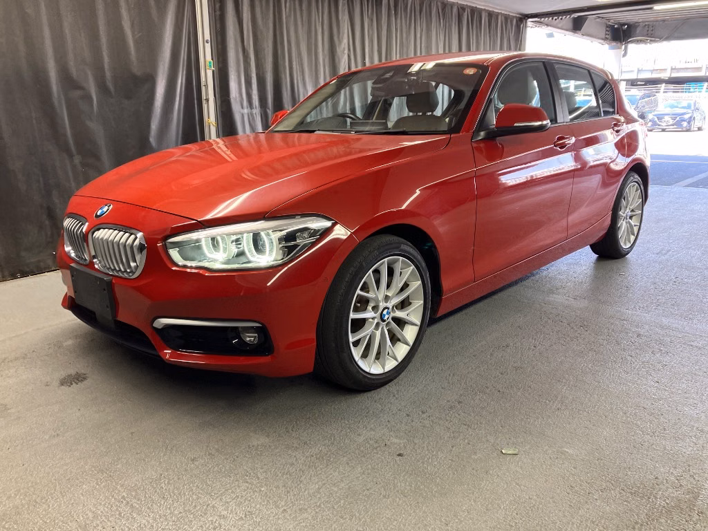 BMW 1-SERIES