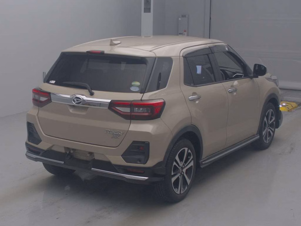 DAIHATSU ROCKY