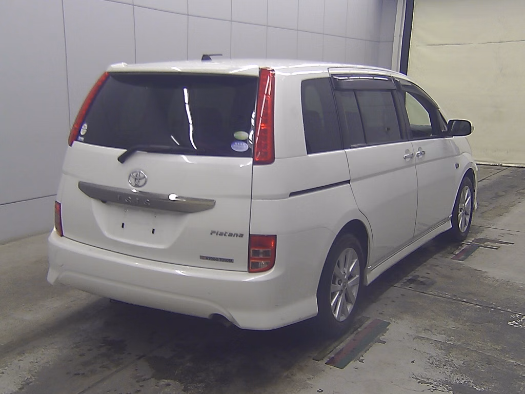 TOYOTA ISIS