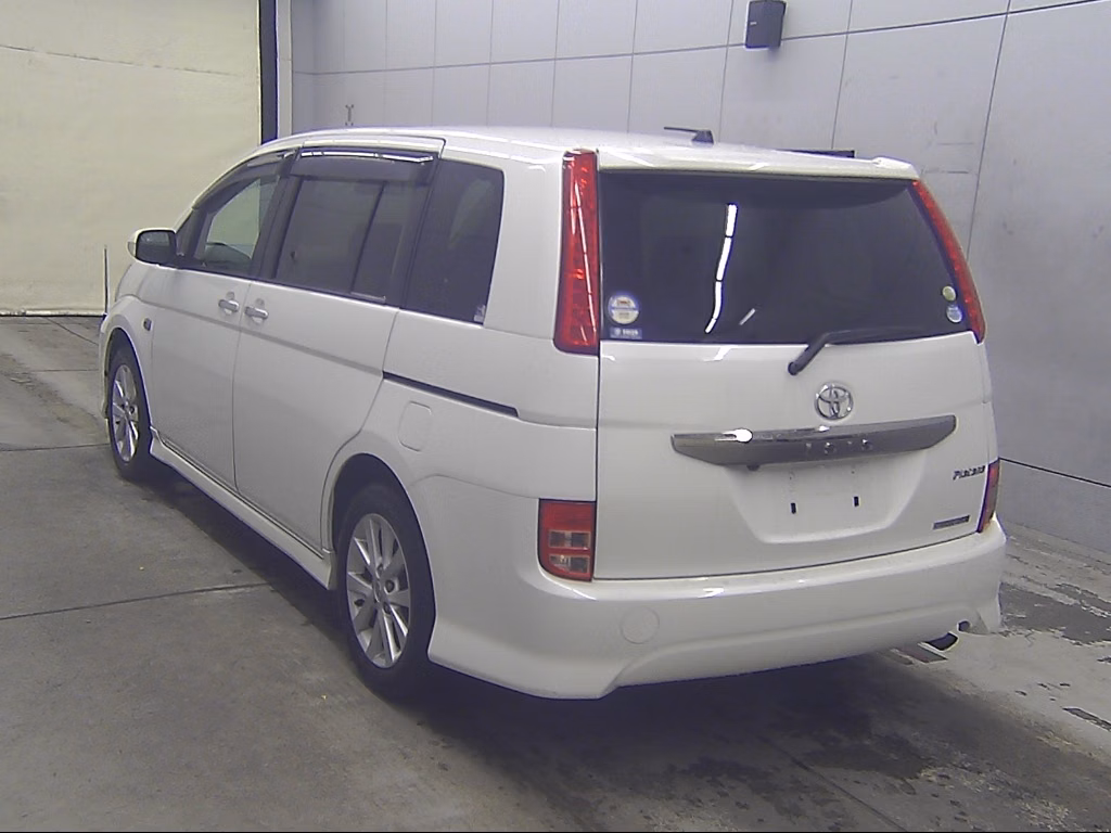 TOYOTA ISIS