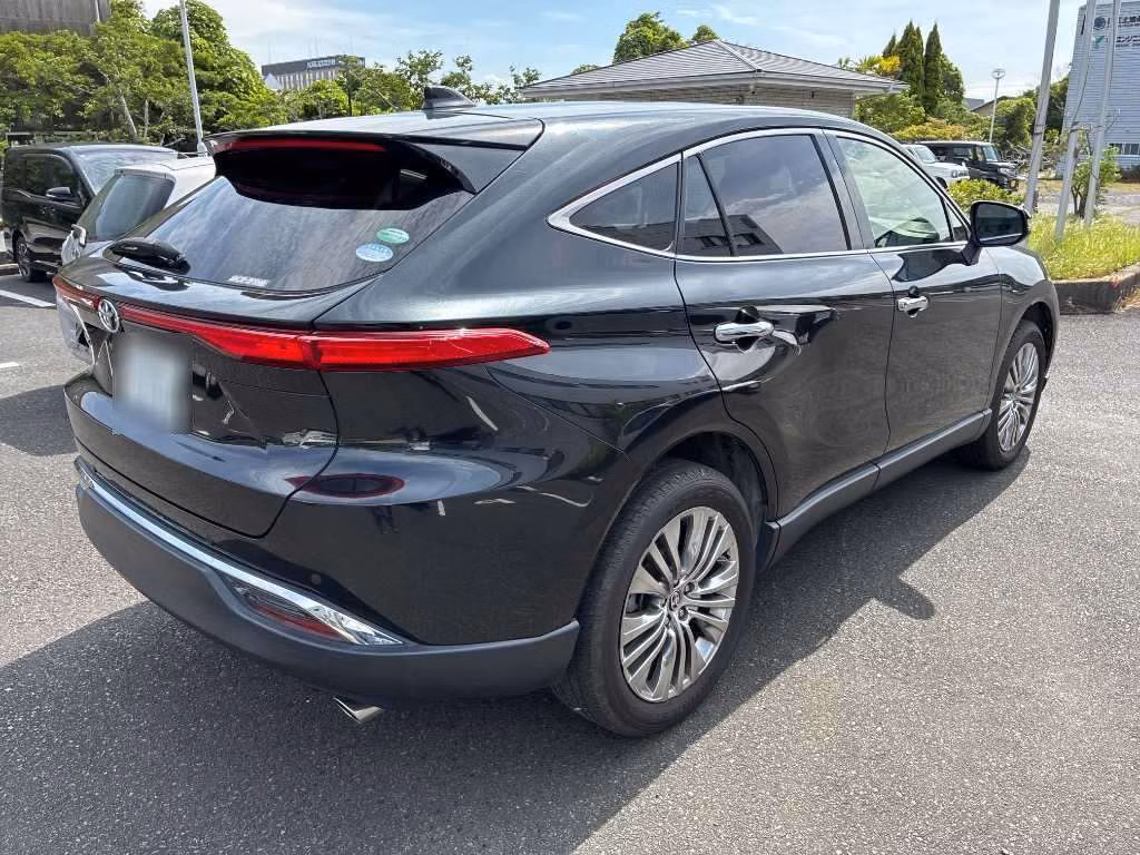 TOYOTA HARRIER