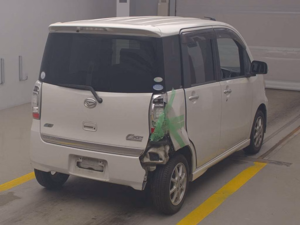 DAIHATSU TANTO EXE