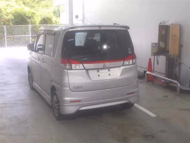 MITSUBISHI DELICA D:2