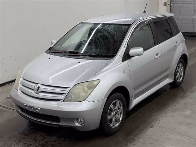 TOYOTA IST