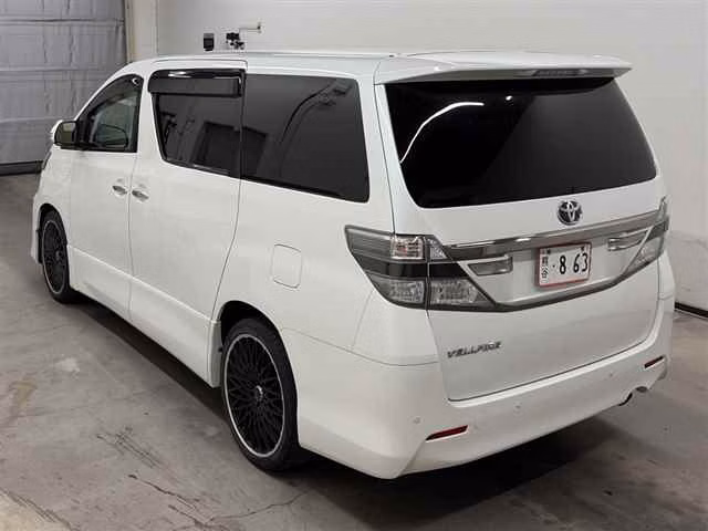 TOYOTA VELLFIRE