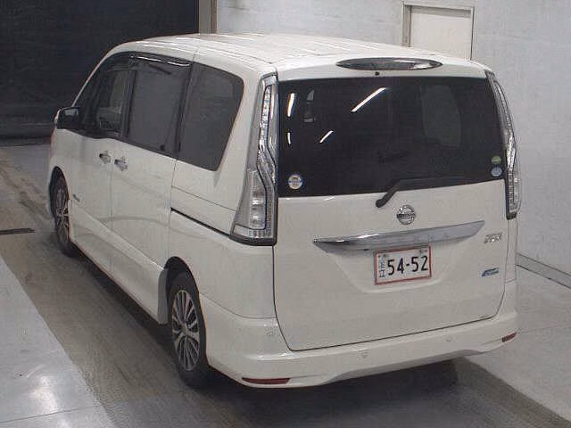 NISSAN SERENA