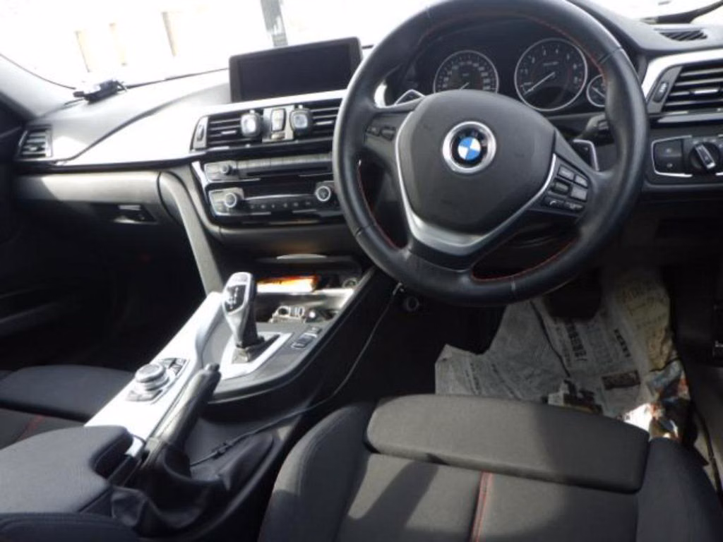 BMW 3-SERIES