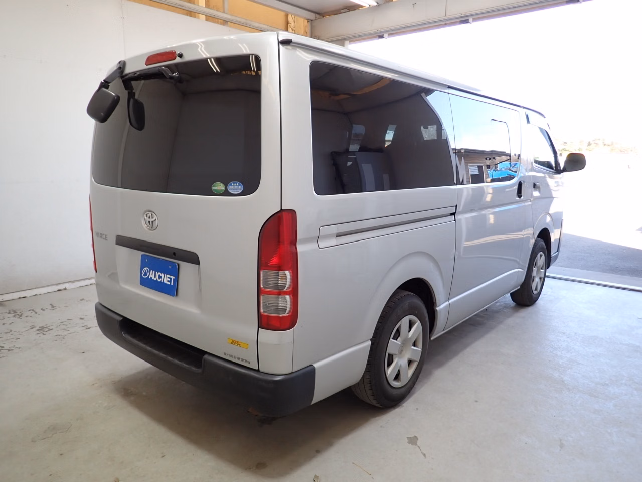 TOYOTA REGIUS ACE