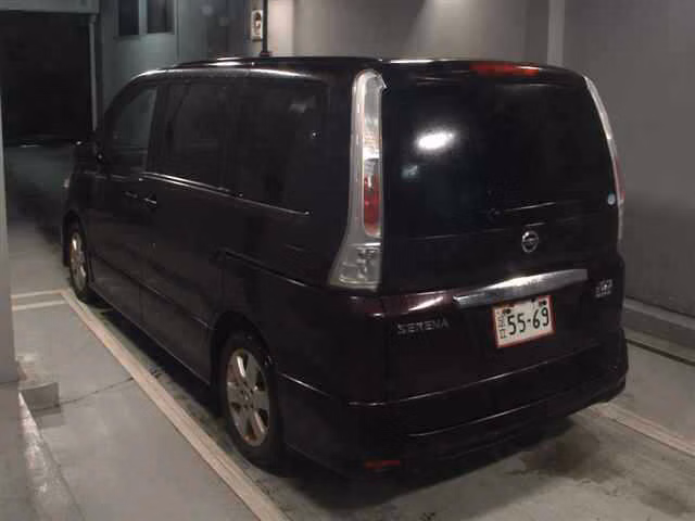 NISSAN SERENA