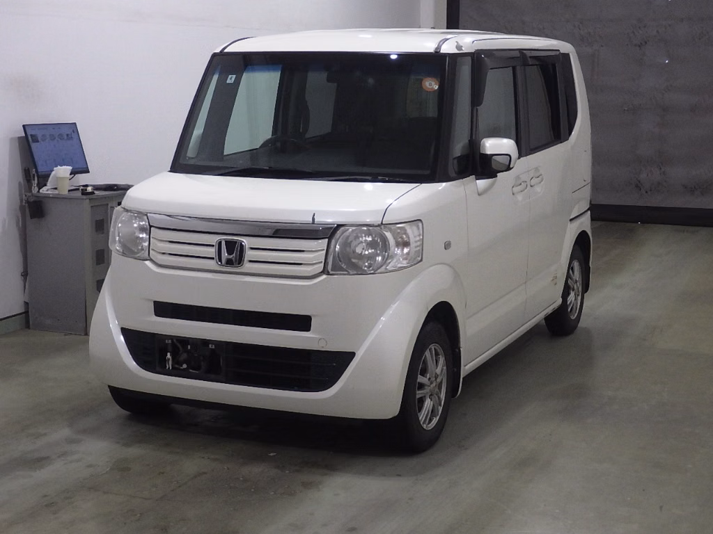 HONDA N-BOX
