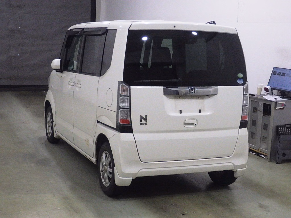 HONDA N-BOX